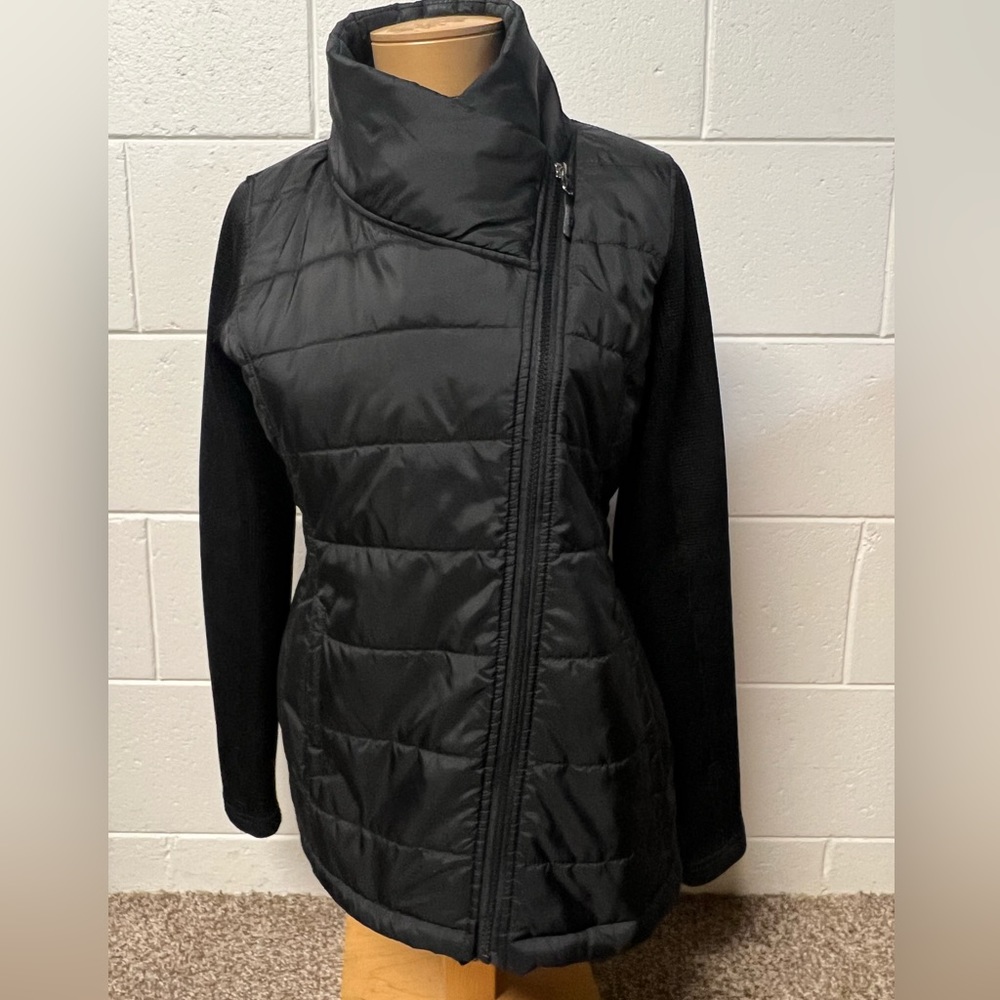 Women’s winter running coat.